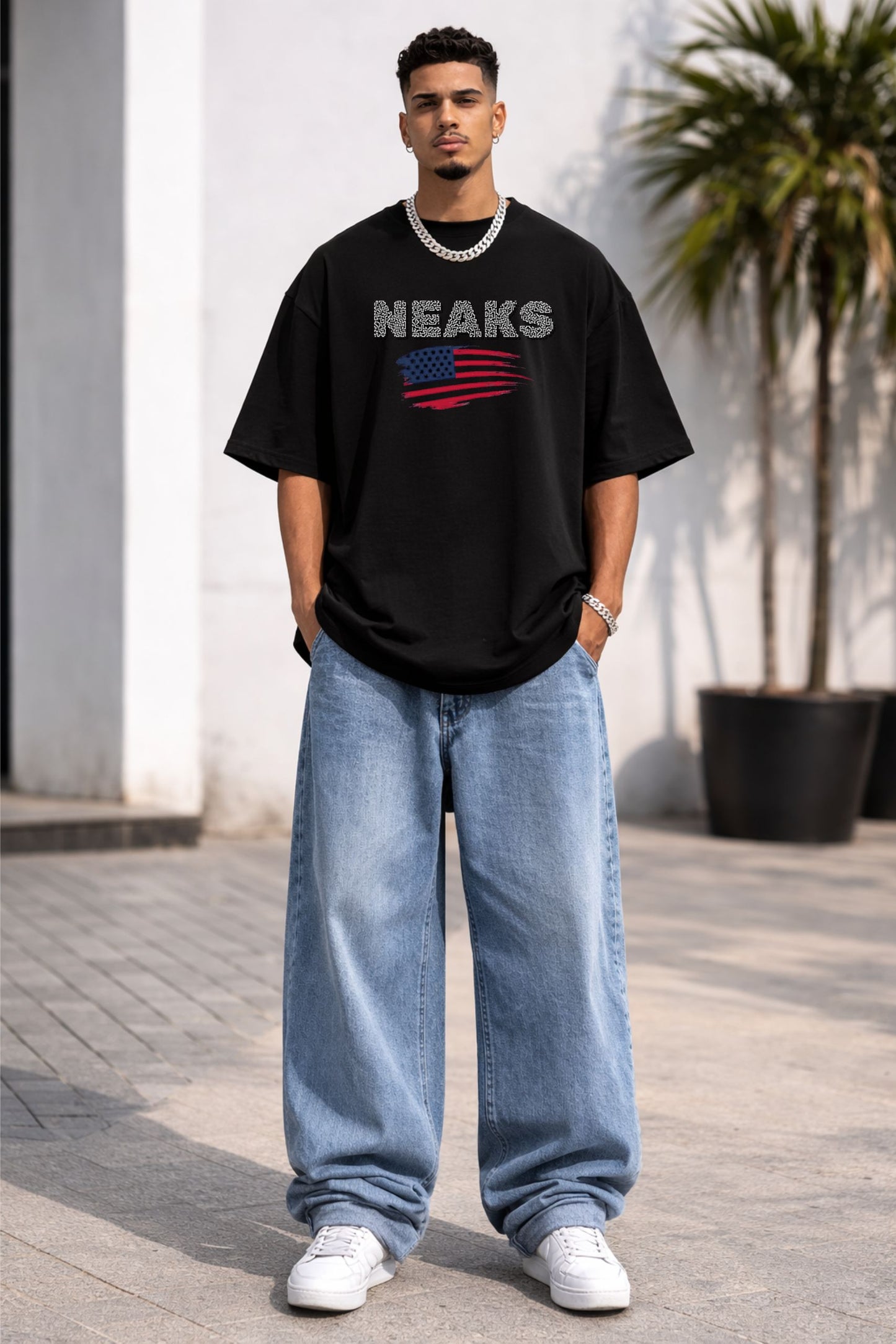 Black Oversized NEAKS Graphic Print T-Shirt