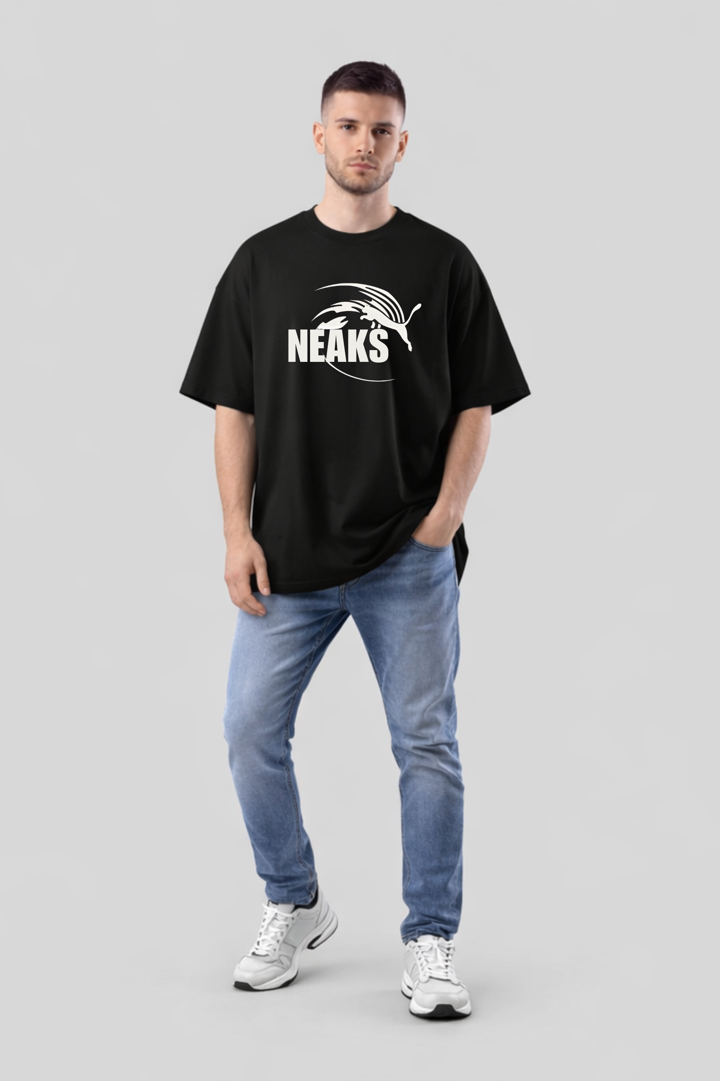 NEAKS Signature Black Oversized T-Shirt