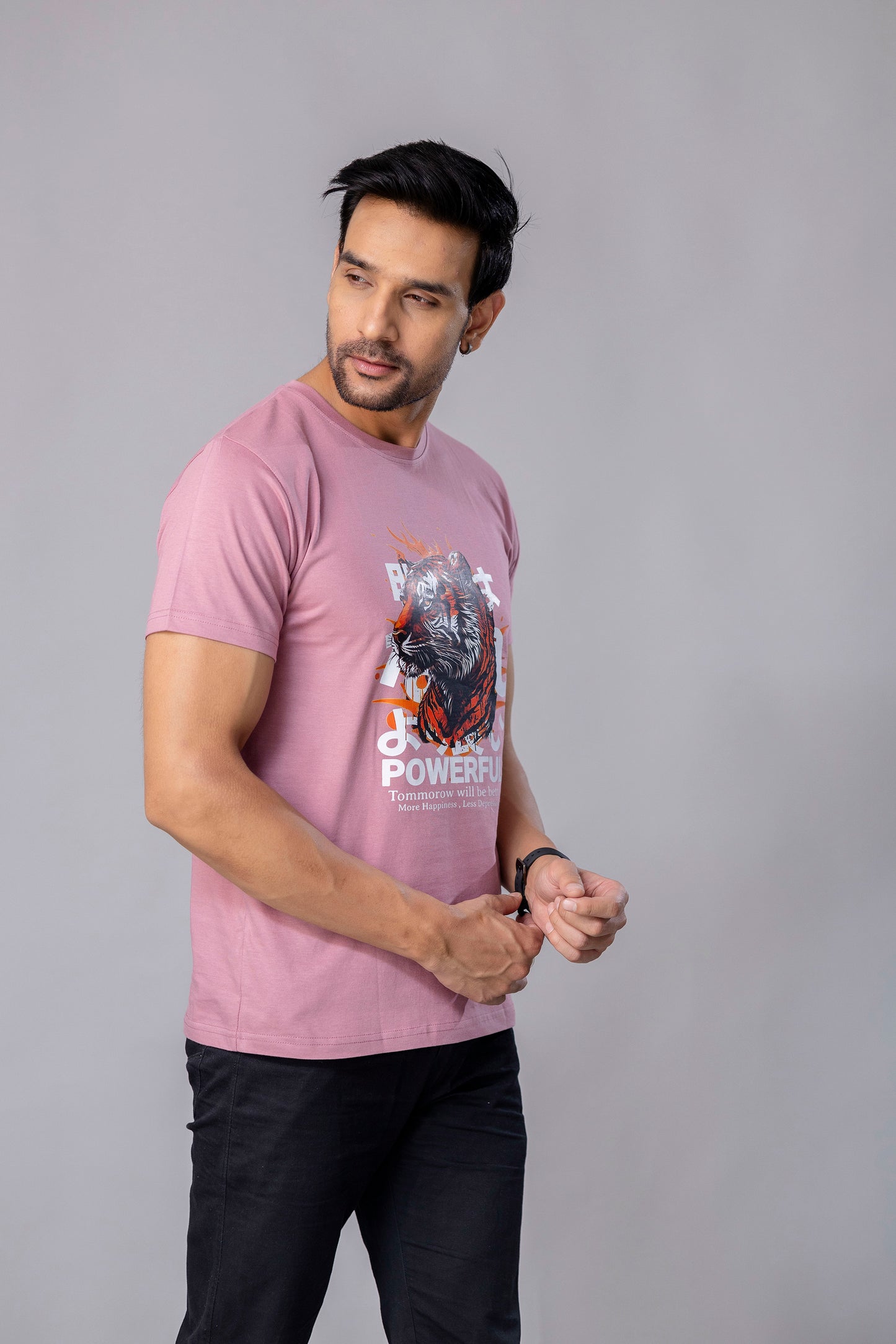 Powerful Graphic Print Silm Fit T-Shirt