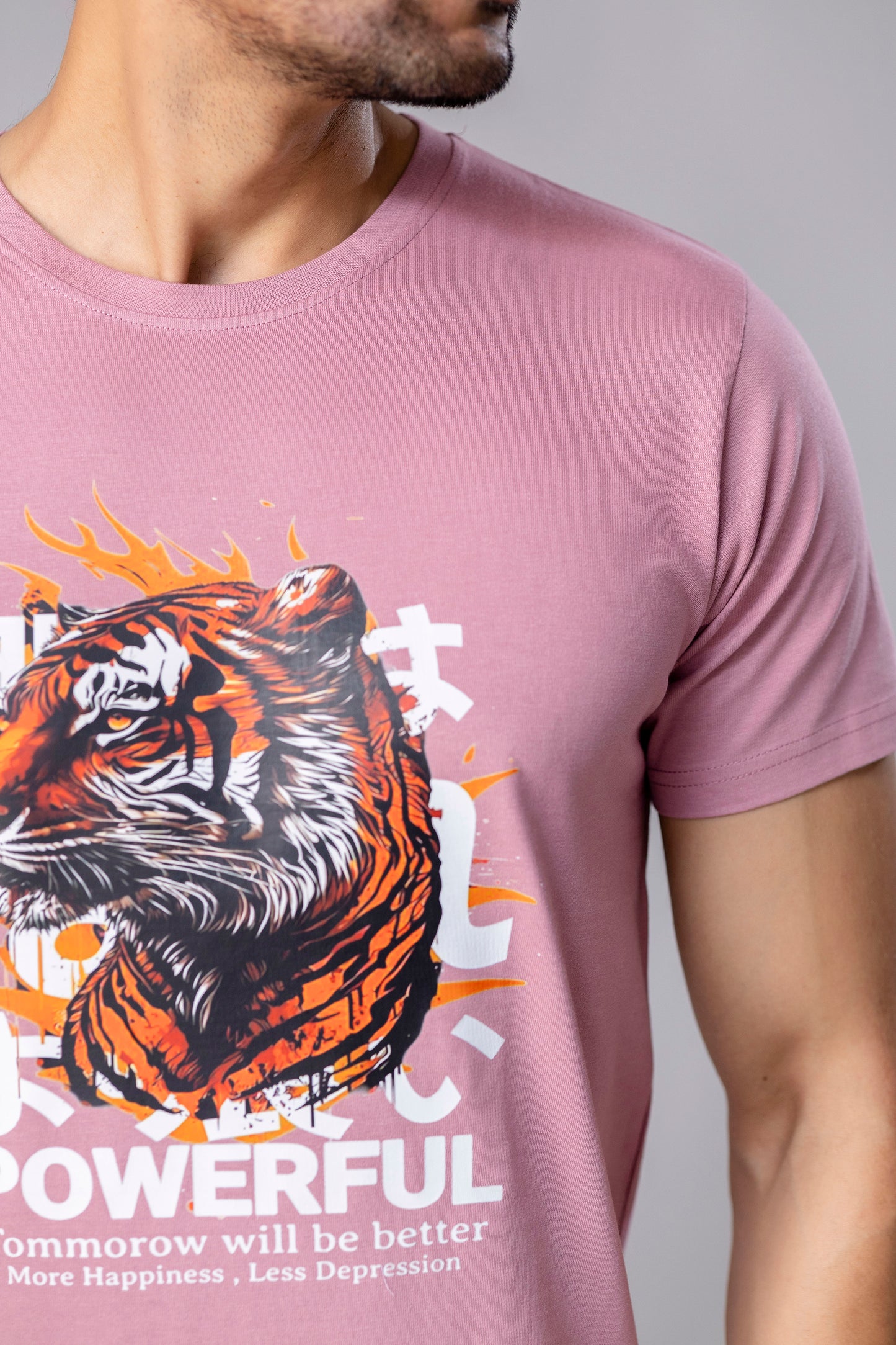 Powerful Graphic Print Silm Fit T-Shirt