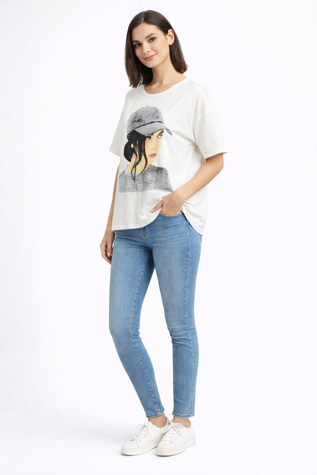 Stylish Graphic Print White T-shirt