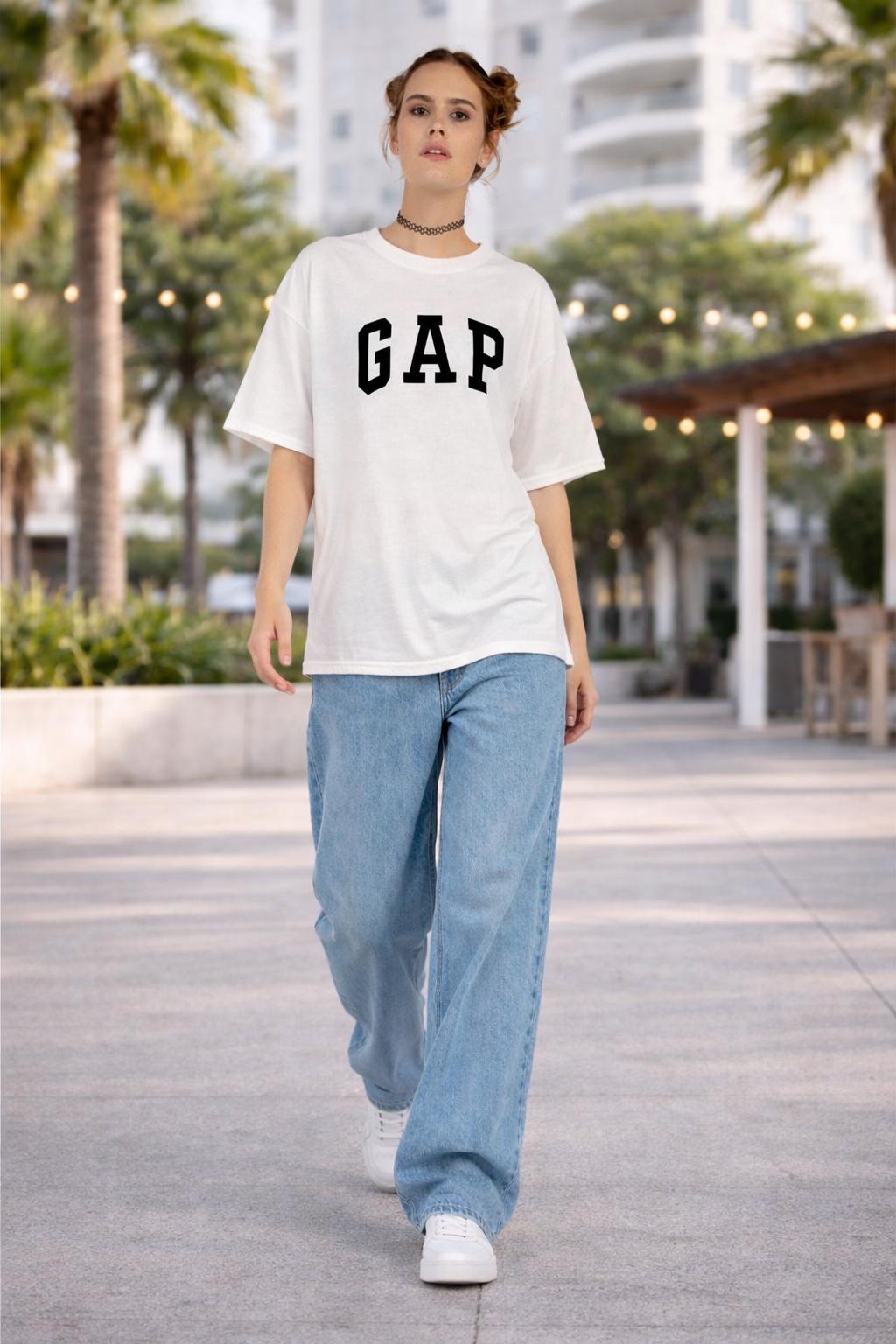 Women’s White Oversized T-Shirt